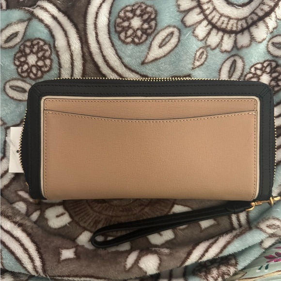 Kate Spade Tan and Black Wallet with Sleek Design, leather, NWT - Picture 5 of 5